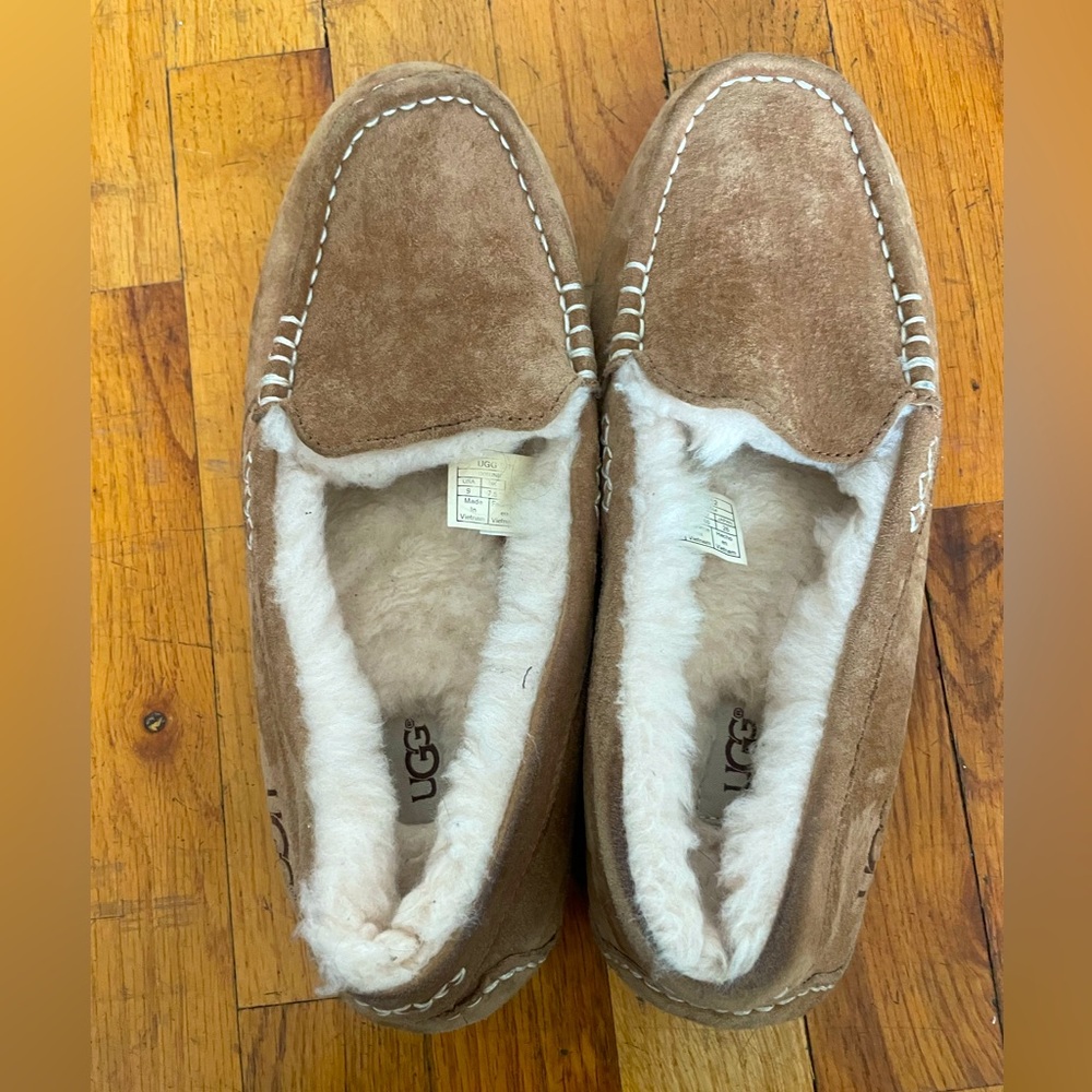 Genuine UGG Slippers 3312 Ansley Chestnut Suede fur Moccasins sz9